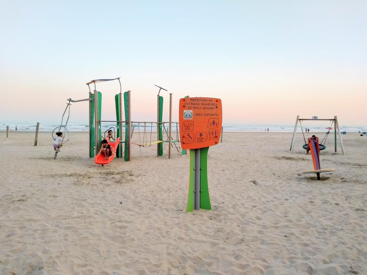 Ape Temporada Praia Grande Sp Completo Com Piscina, Churrasqueira, Estacionamento מראה חיצוני תמונה